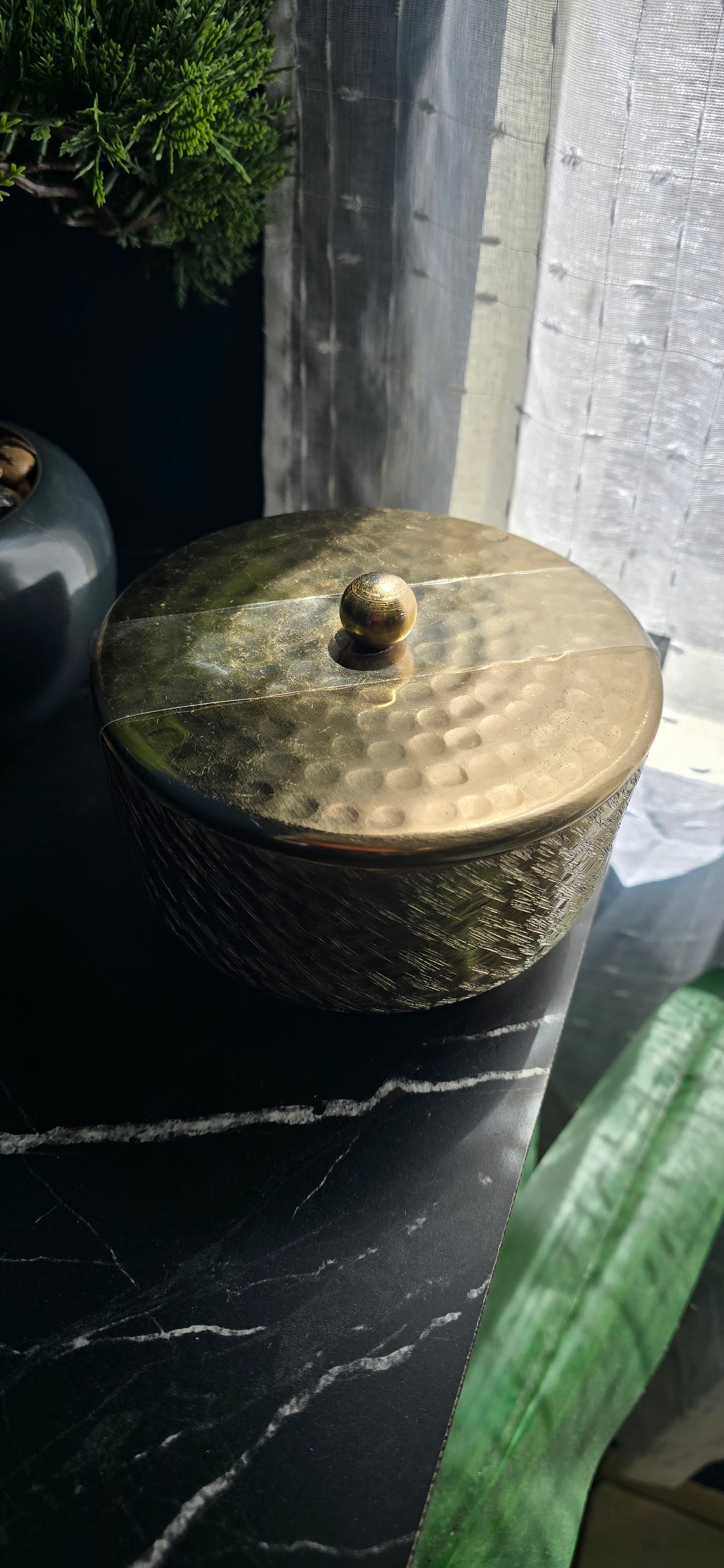 CAZUELITA DECORATIVA DORADA